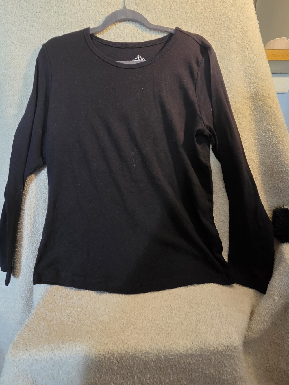 St. John's Bay Black Long-Sleeve Crewneck Tee